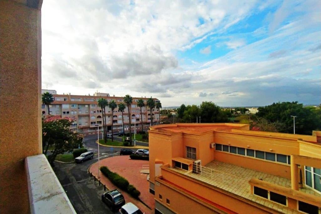Ferienwohnung Adventure Harbour Torrevieja Exterior foto